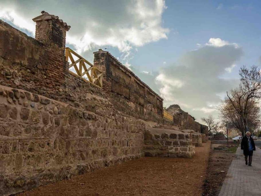 Eco Alojamiento La Cartuja De Talamanca Talamanca de Jarama Exterior foto